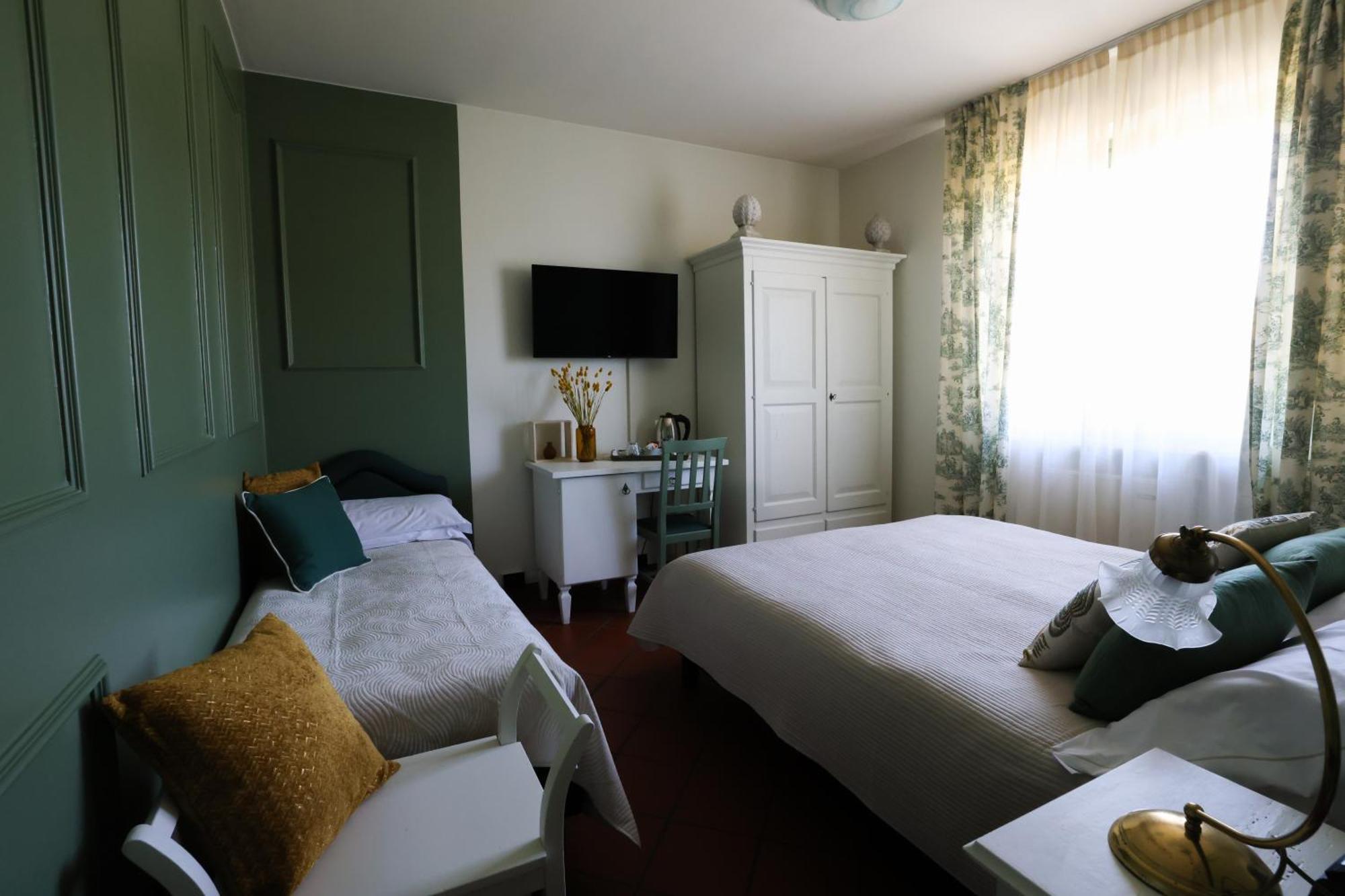 Hotel Florence Манерба-дель-Гарда Экстерьер фото