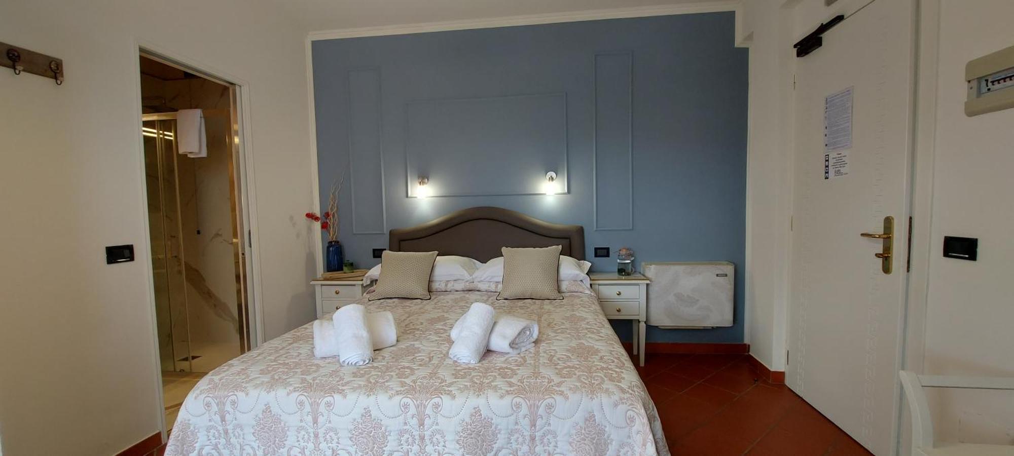 Hotel Florence Манерба-дель-Гарда Экстерьер фото