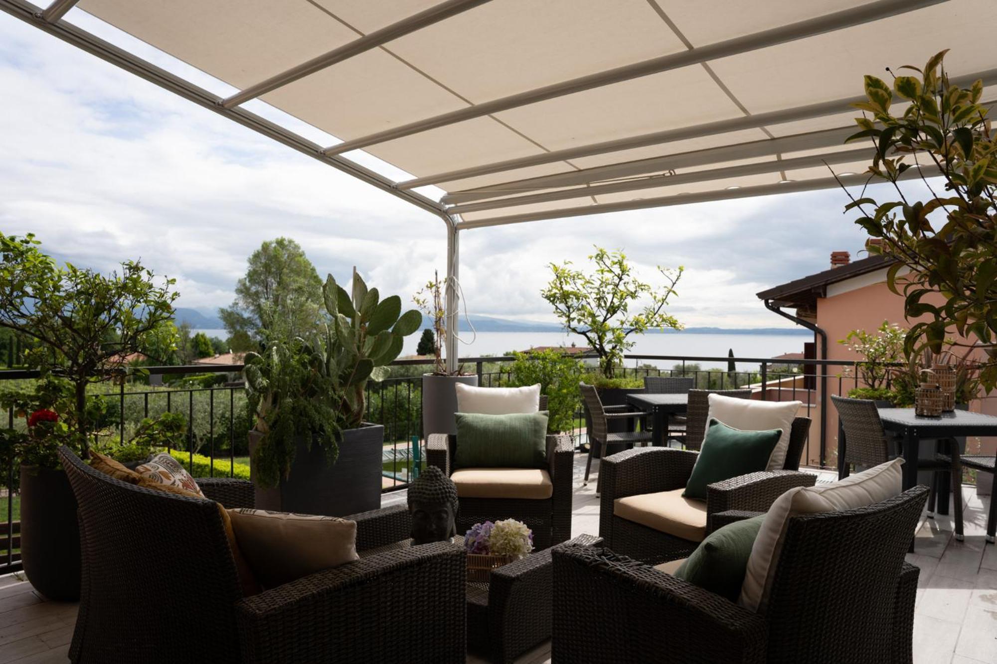 Hotel Florence Манерба-дель-Гарда Экстерьер фото